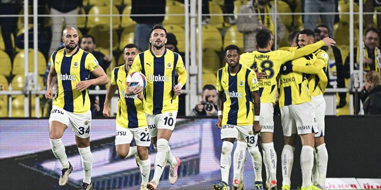 Fenerbahçe, Atakaş Hatayspor'u 2-1 Mağlup Etti