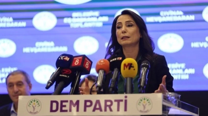 Tülay Hatimoğulları Tepki Çeken Sözleri İçin Açıklama Yaptı! 'En Ufak İlgisi Yok…'