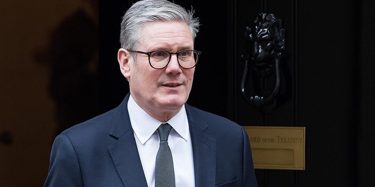 İngiltere Başbakanı Starmer, Elon Musk'ı "Yalan ve Yanlış Bilgi Yaymakla" Suçladı