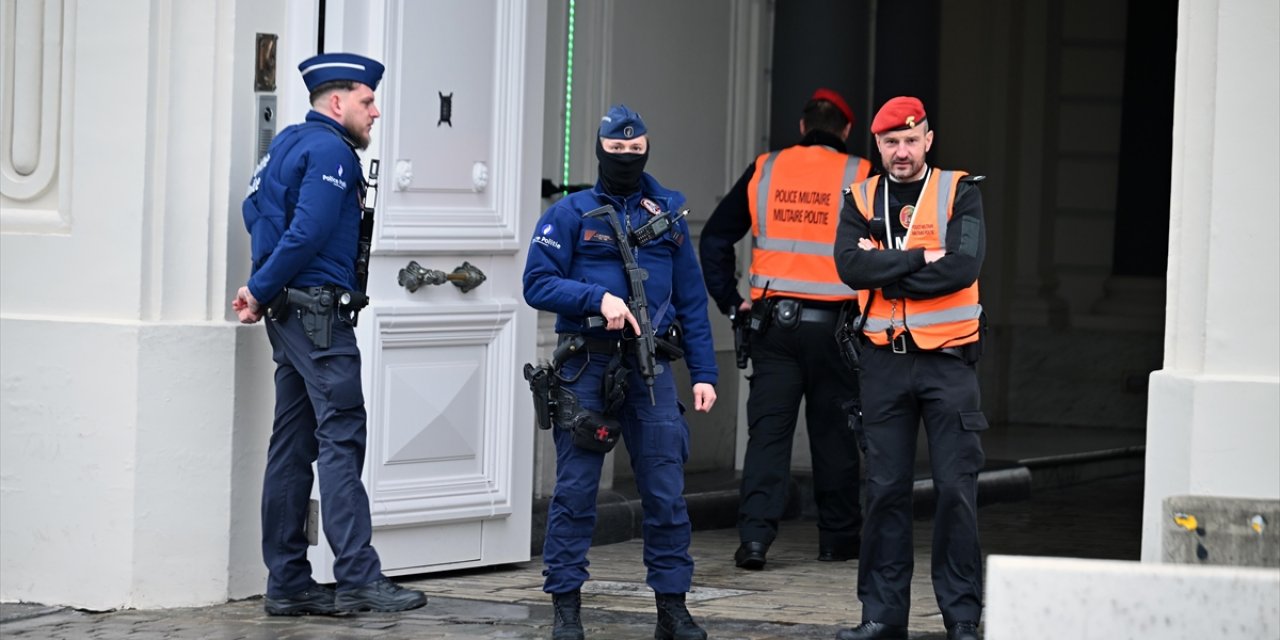 Belçika'da Başbakanlık Konutuna Girmeye Çalışan Bıçaklı Saldırgan Yakalandı