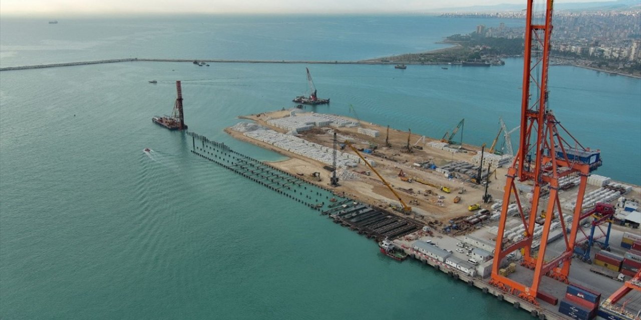 Mersin Limanı'nın Kapasitesi 1 Milyon Teu Artacak