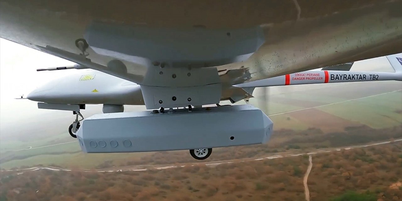 Aselsan'ın Milli Teknolojisi Antıdot 2-U/S Elektronik Destek Podu, Baykar'ın TB2 Platformunda Başarıyla Test Edildi