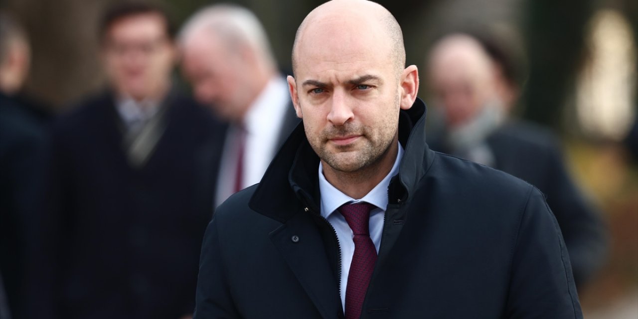 Fransa'dan Trump'ın Grönland Açıklamalarına "AB, Egemen Sınırlarına Saldırıya İzin Vermeyecek" Tepkisi