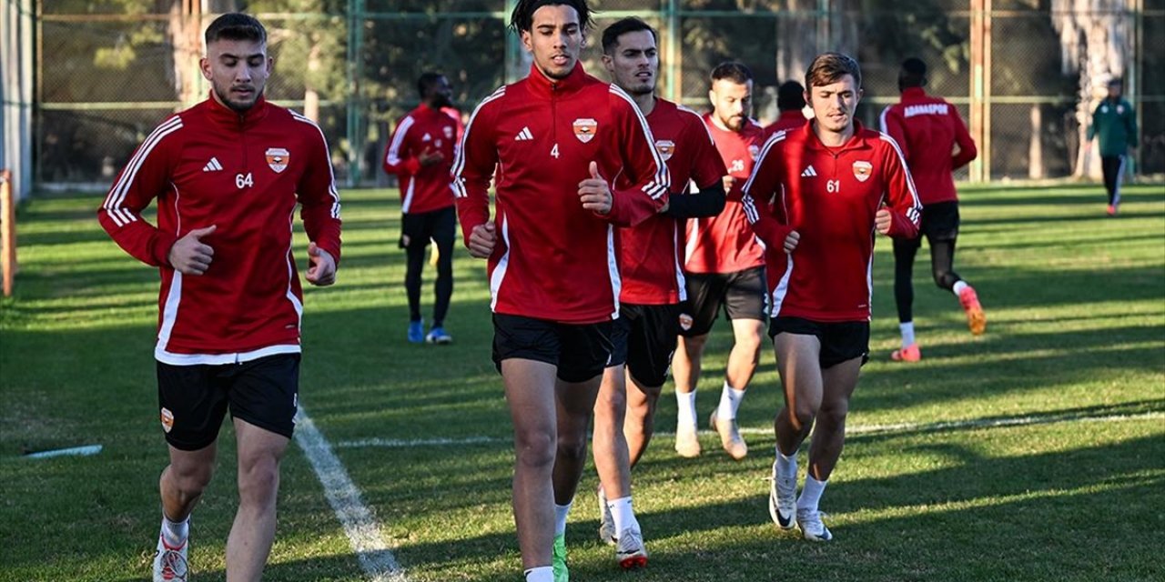 Adanaspor Teknik Direktörü Yusuf Şimşek, Takımın Hücum Gücünü de Geliştirmek İstiyor