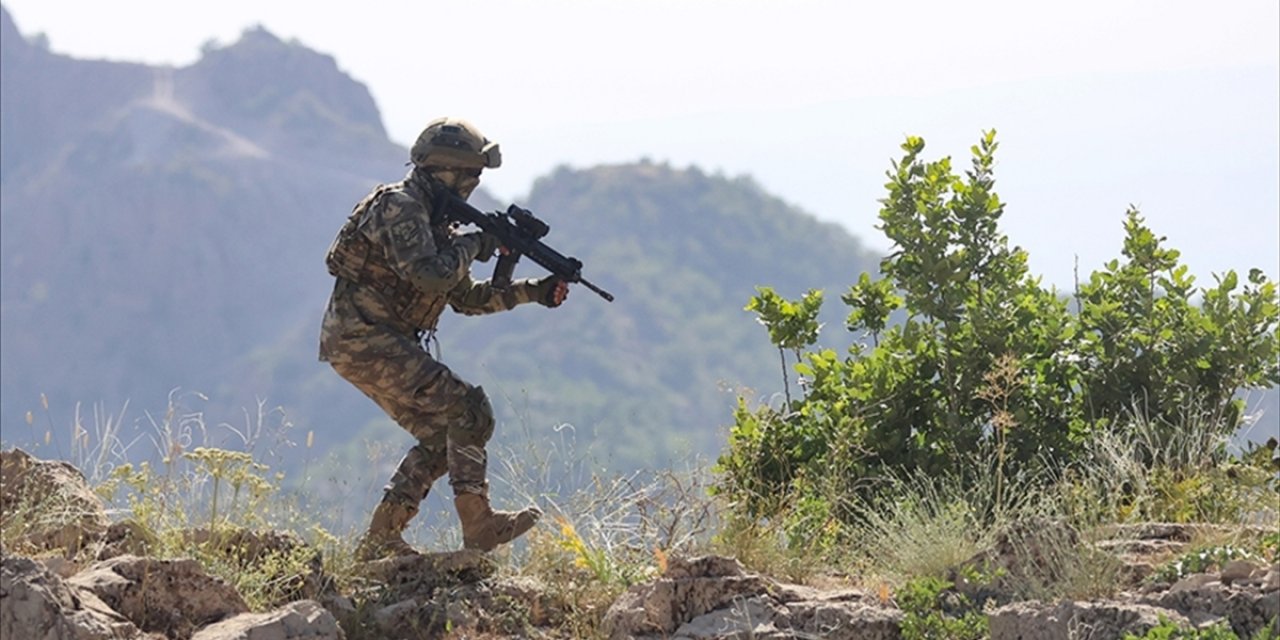 Fırat Kalkanı Bölgesi ve Suriye'nin Kuzeyinde PKK/YPG'li 20 Terörist Etkisiz Hale Getirildi