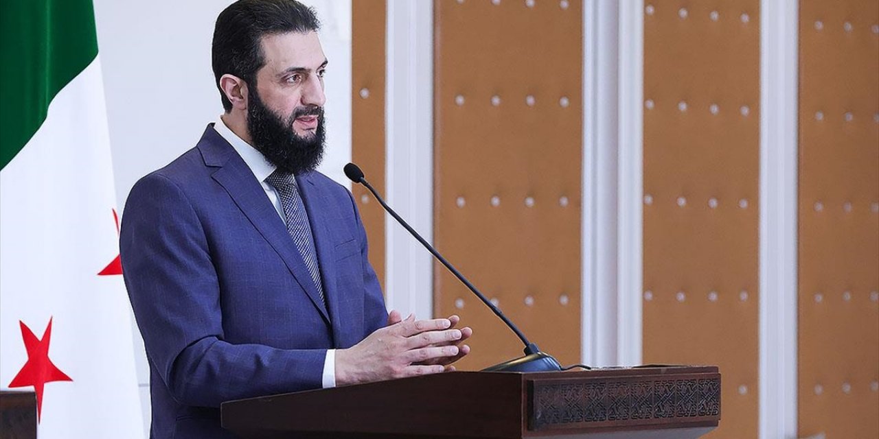 Suriye'deki Yönetimin Lideri Şara: "Eminim 2 Yılda 14 Milyon Suriyeli Ülkesine Dönecek"