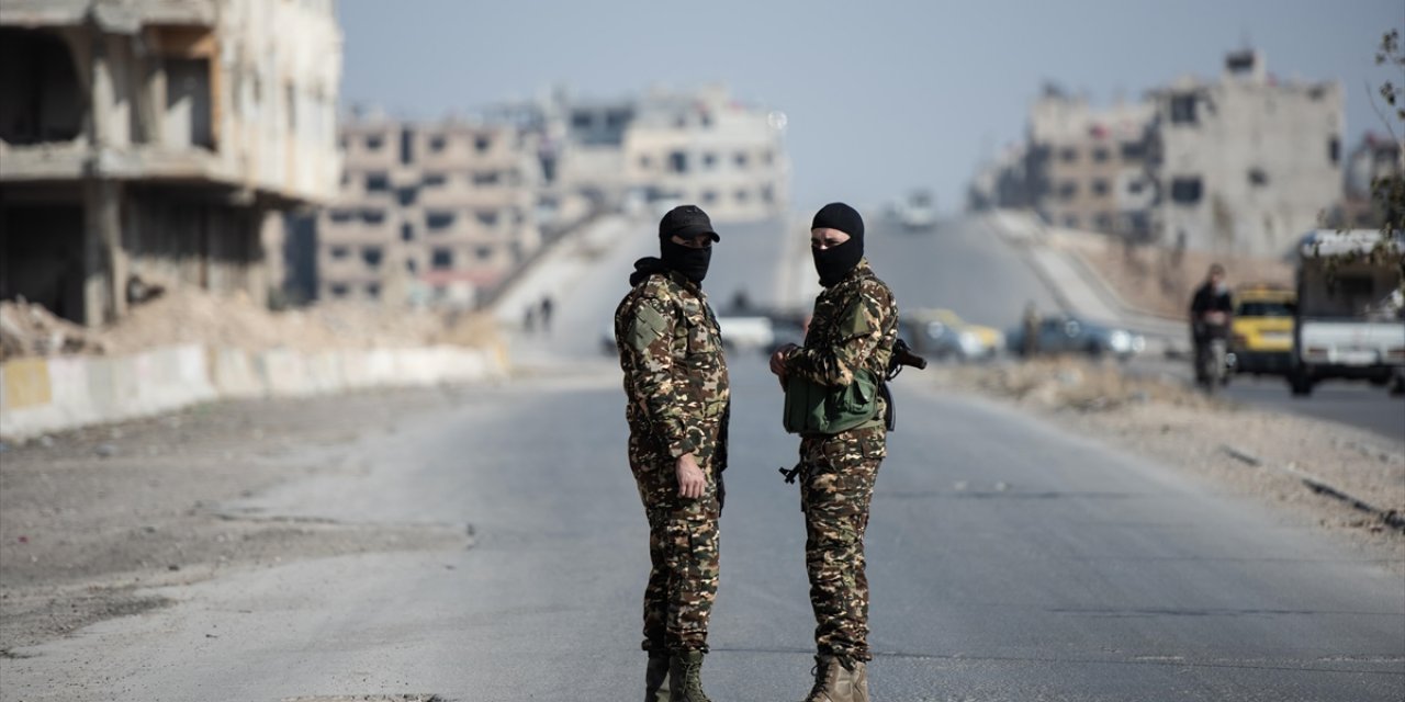 Suriye'nin Ceble İlçesinde Silahlarını Teslim Etmeyen Eski Rejim Askerlerine Yönelik Operasyon Başlatıldı
