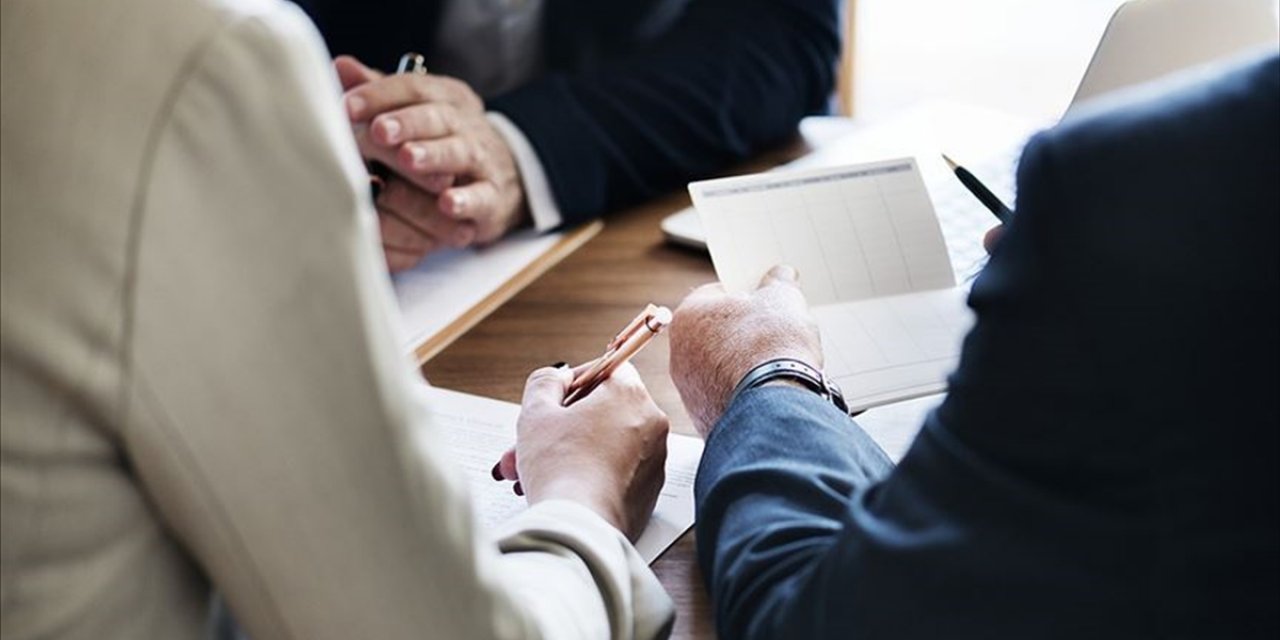 Ekonomistler, Küresel Enflasyonun 2028'e Kadar Yüksek Kalmasını Bekliyor