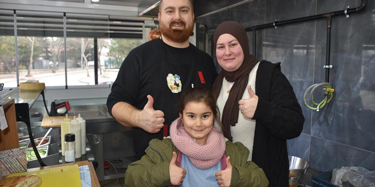 Gurbetçi Çift, Afyonkarahisar'da Komşu Esnaf Oldu