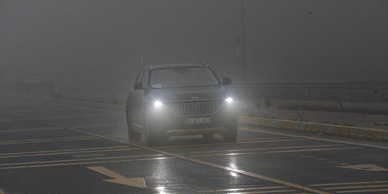 Bolu Dağı'nda Sis ve Sağanak Etkili Oldu