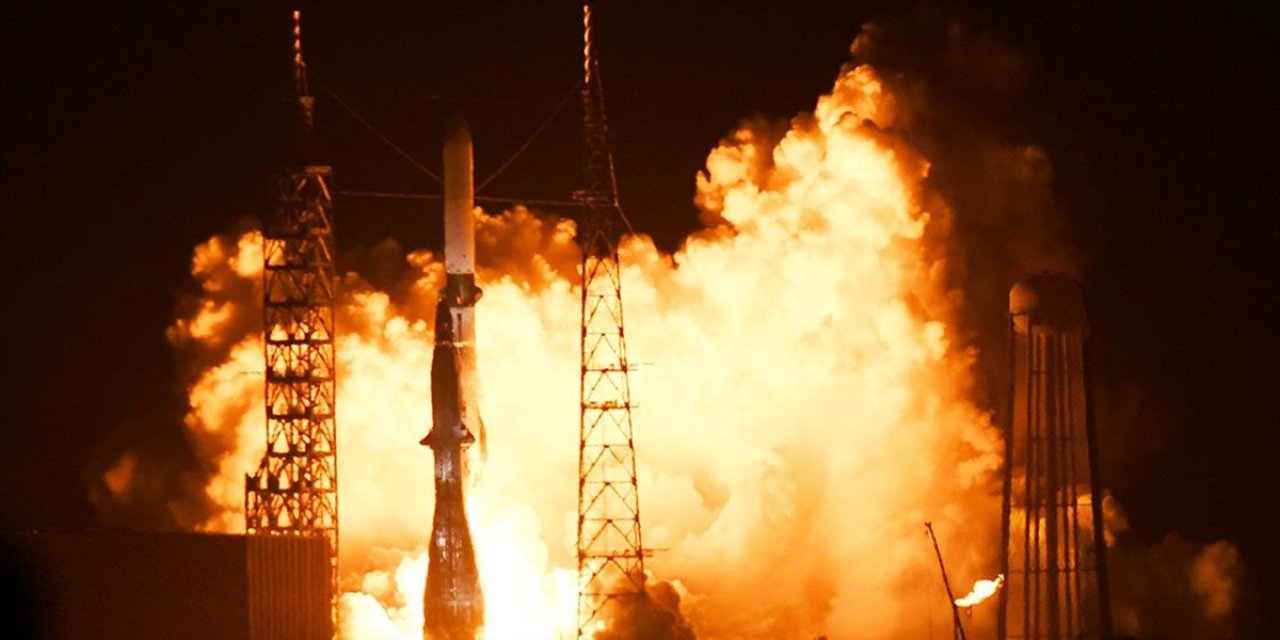 ABD'li Havacılık ve Uzay Şirketi Blue Origin, New Glenn Roketini Uzaya Fırlattı