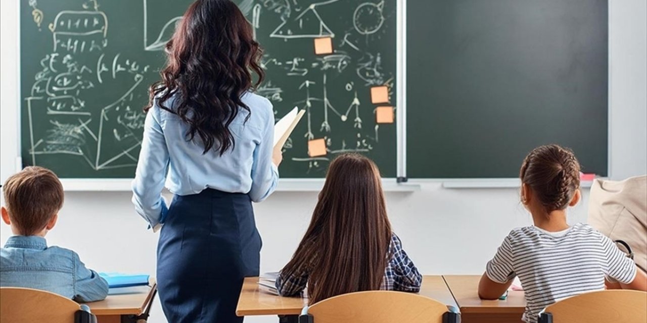 Sözleşmeli Öğretmen İstihdamına İlişkin Yönetmelik Resmi Gazete'de