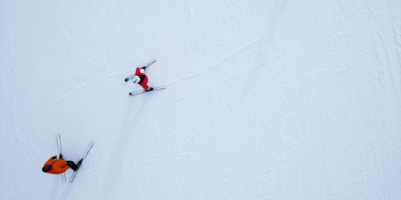 Karın 1 Metreyi Aştığı Palandöken Sömestirde Kayak Tutkunlarını Bekliyor