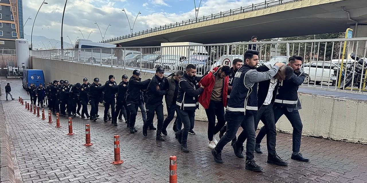Kayseri'de "Hücre-6" Operasyonunda Yakalanan Zanlılardan 13'ü Tutuklandı