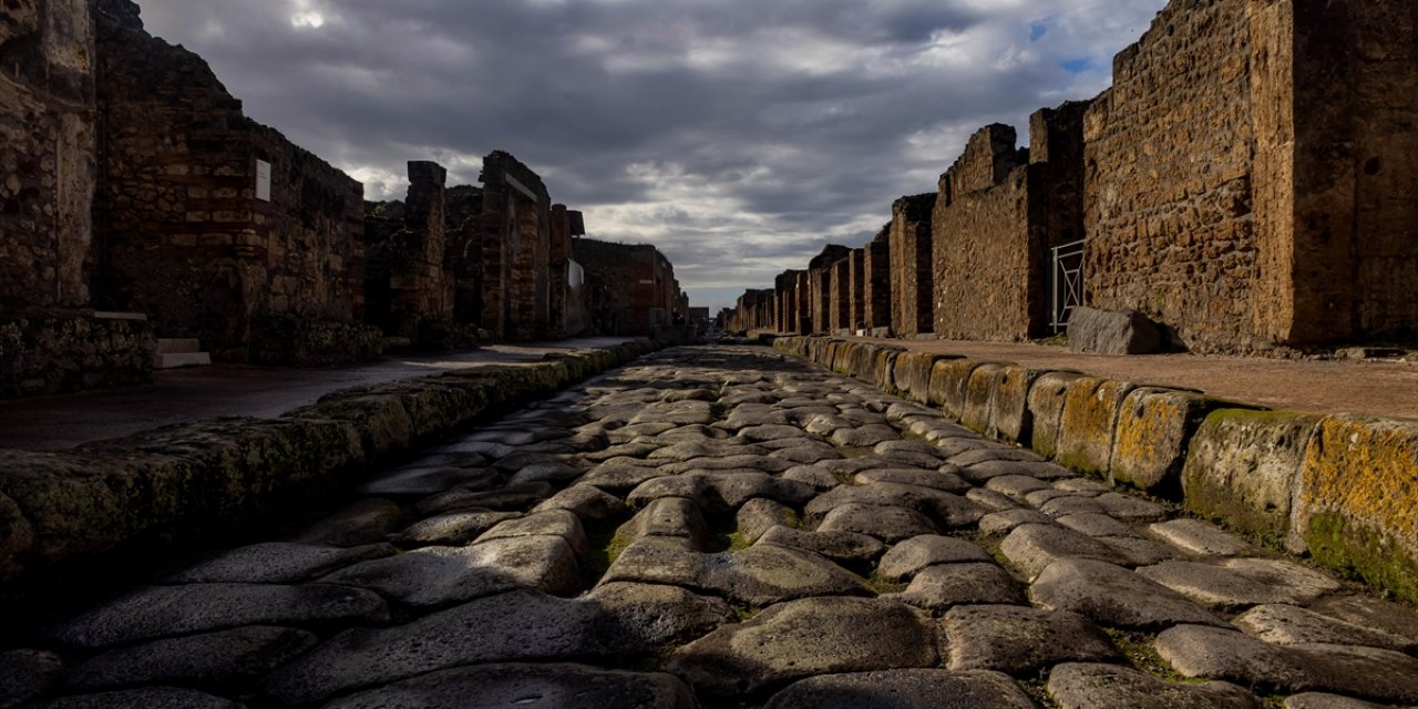 Pompei Antik Kenti'nde Yürütülen Kazılarda Termal Banyo Keşfedildi