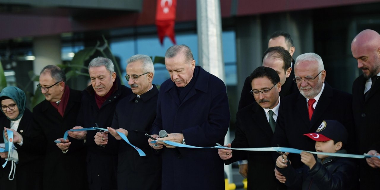 Cumhurbaşkanı Erdoğan, Kayseri Havalimanı Yeni Terminal Binası Projesi Açılışına Katıldı