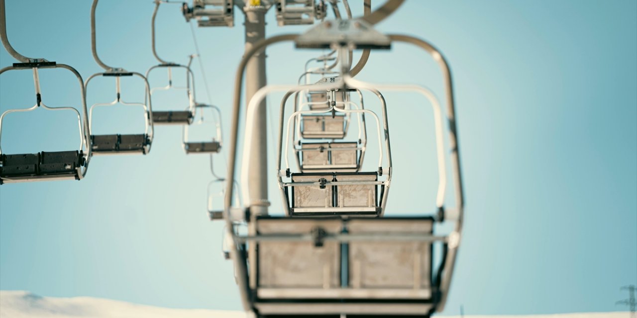 İspanya'da Kayak Merkezinde Telesiyej Kazasında En Az 30 Kişi Yaralandı