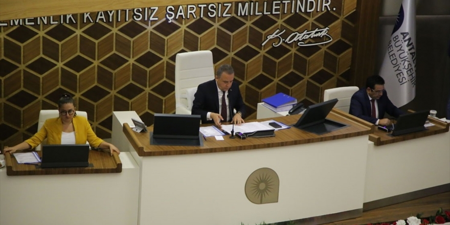 Antalya'da Suya Yüzde 20 Zam Yapıldı