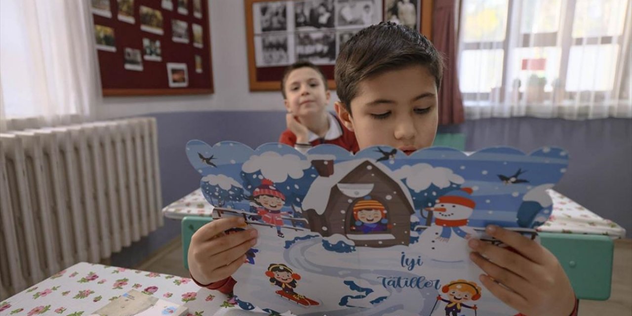 Yarıyıl Tatilinde Öğrencilere "Rutinlerini Devam Ettirmeleri" Tavsiyesi