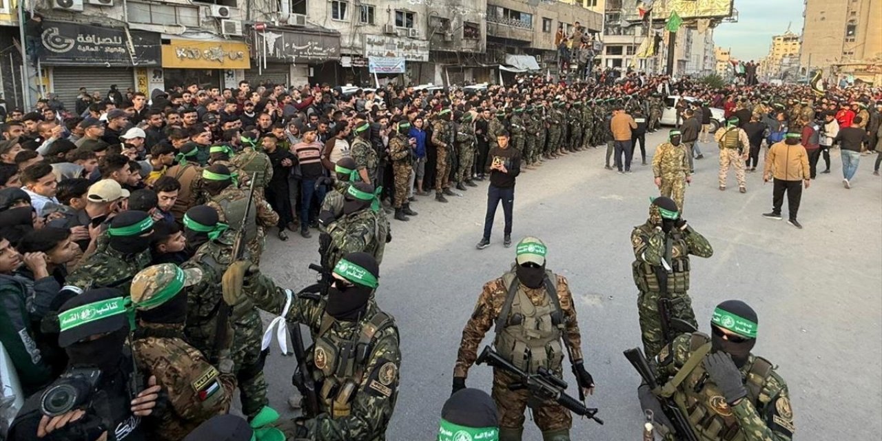 İsrail Basınına Göre, Gazze'deki Kadın Esirlerin Kızılhaç'a Nakil Süreci Başladı