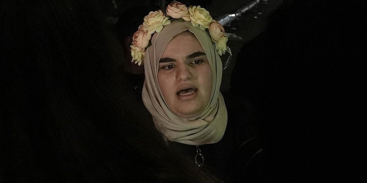 Serbest Bırakılan Filistinli Kadın: İsrailli Esirlere Hediyeler Sunulurken Biz Saçımızdan Sürüklendik