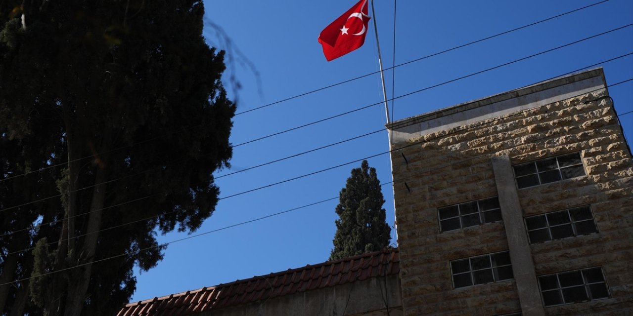 Türkiye'nin Halep Başkonsolosluğu, Türk Bayrağının Göndere Çekilmesiyle Yeniden Faaliyete Geçti