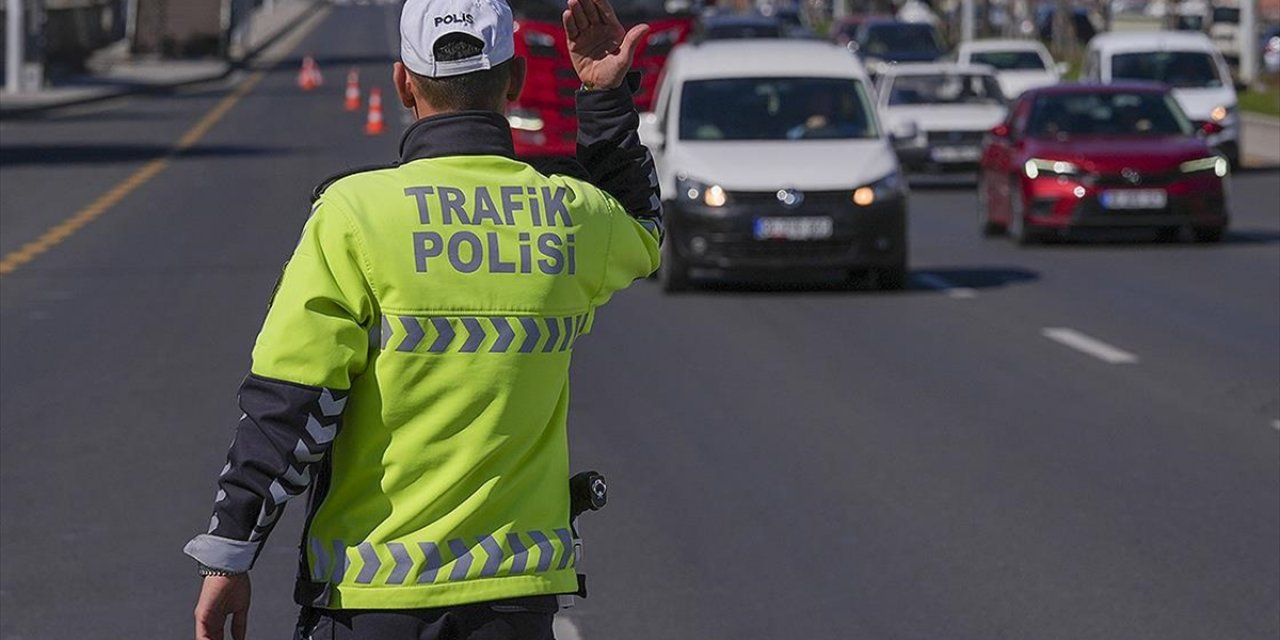 Ankara'da Yarın Bazı Yollar Trafiğe Kapatılacak