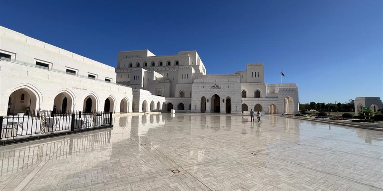 Kültür ve Sanatı Kucaklayan Mimari Bir Şaheser: Umman Sultanlık Operası