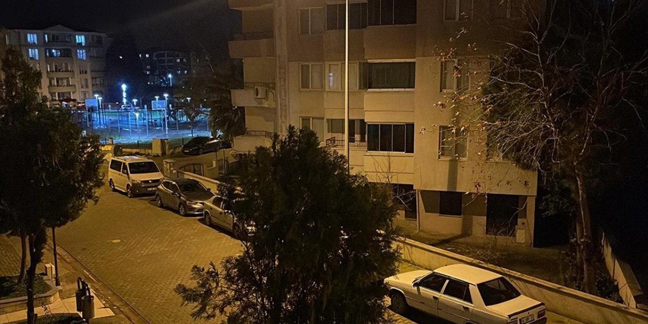 Ege Denizi'ndeki Deprem Nedeniyle Midilli'de Bazı Okullarda Eğitime Bir Gün Ara Verildi