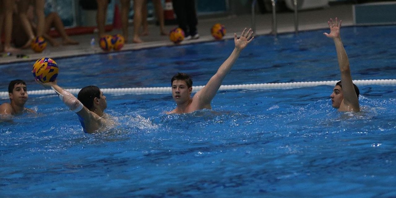 16 Yaş Altı Erkek Milli Sutopu Takımı, Avrupa Şampiyonası'nda En İyi Dereceyi Hedefliyor