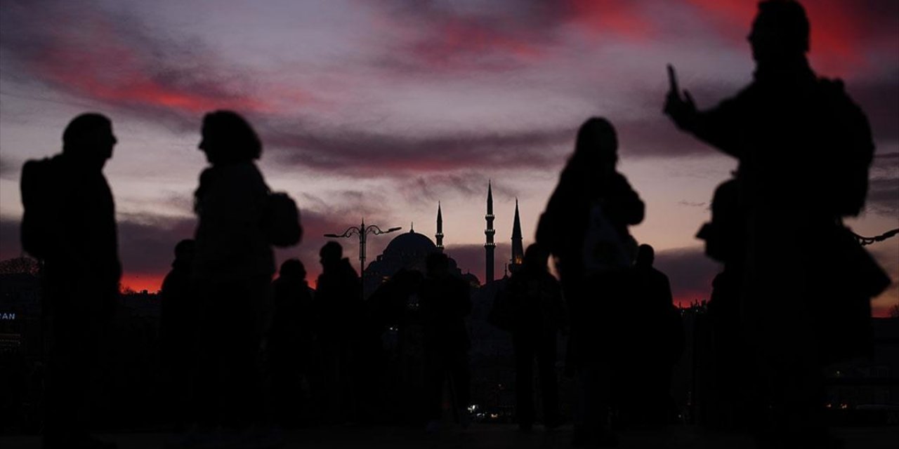 Yerli Turistler Geçen Yılın Üçüncü Çeyreğinde 204,9 Milyar Lira Seyahat Harcaması Yaptı