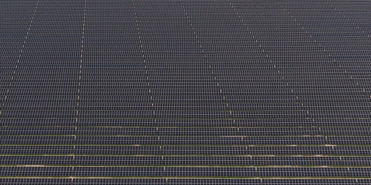 AB'nin Elektrik Üretiminde Güneş Enerjisinin Payı 2024'te İlk Kez Kömürü Geride Bıraktı