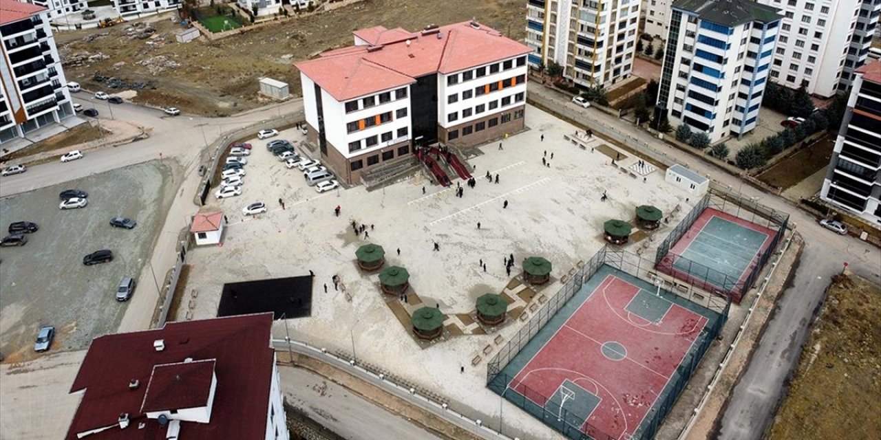 Elazığ'da 2020'deki Depremin Ardından Yıkılan Okulların Yerine 61 Okul Eğitime Kazandırıldı