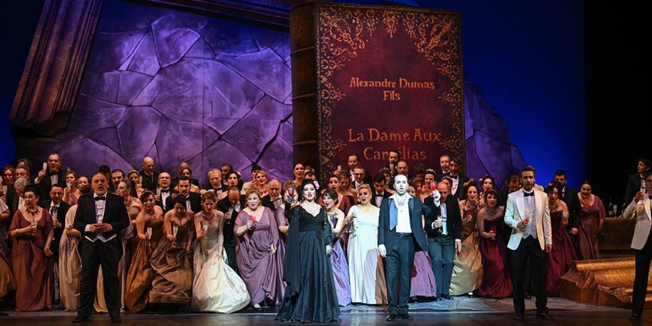 Opera Tarihinin En Kalabalık Eserlerinden "La Traviata", Farklı Bir Yorumla Seyirci Karşısına Çıkıyor