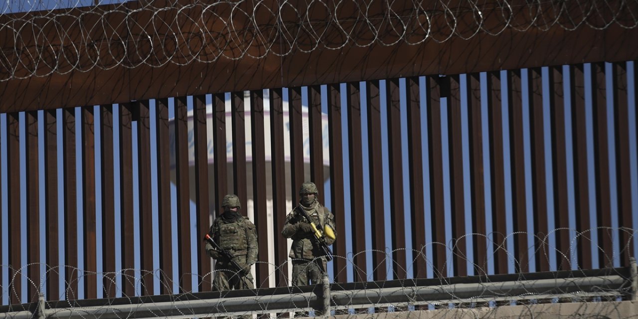 Meksika, ABD Başkanı Trump'ın Göçmenleri Toplu Sınır Dışı Etmesine Karşı Hazırlanıyor