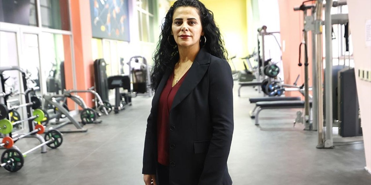 Sakatlığı Atlatan Hentbol Hakemi Mehtap Şimşek, Şampiyonlar Ligi'nde Düdük Çalacak