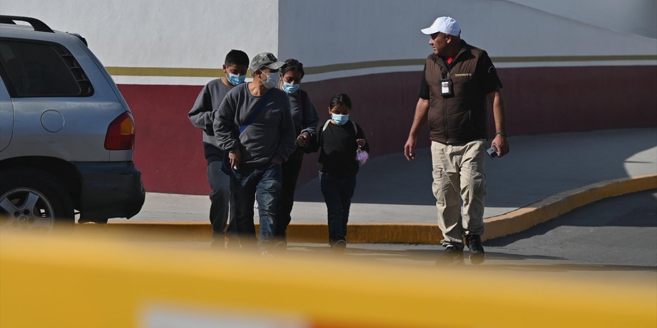 ABD'de Bir Günde 500'den Fazla Kayıtsız Göçmen Gözaltına Alındı