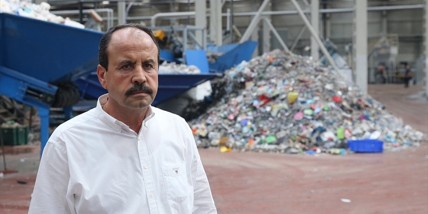 'Çöp'ten Dönüştürdüklerini Dünyaya Satıyor