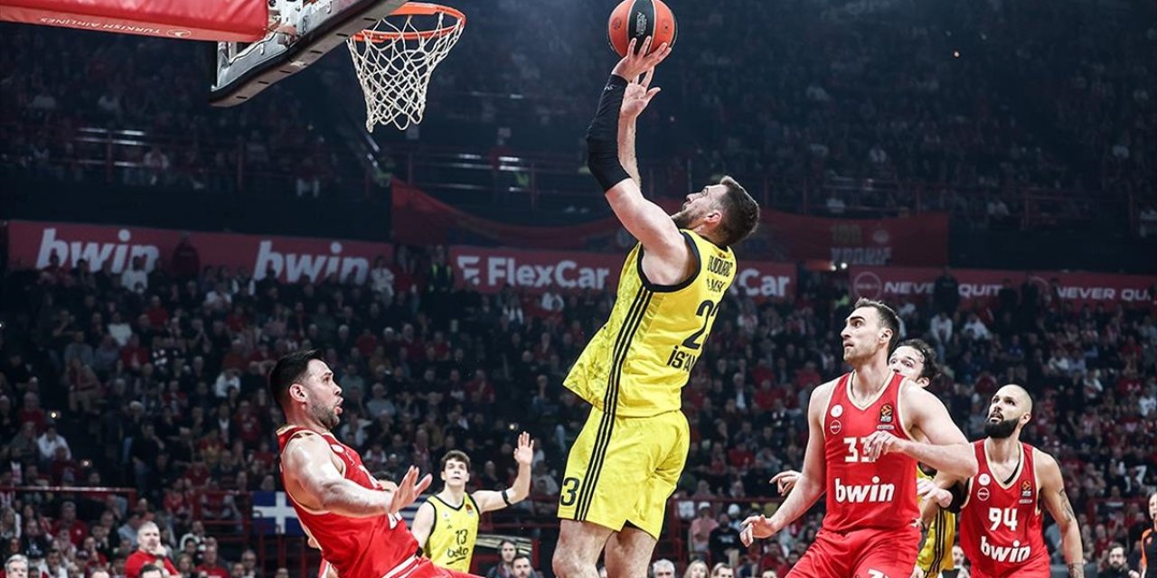 Fenerbahçe Beko, THY Avrupa Ligi'nde Olympiakos'u Deplasmanda Mağlup Etti