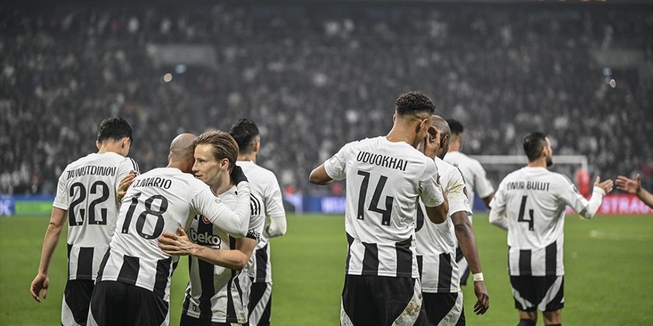 Beşiktaş, Süper Lig'in 21. Haftasında Yarın Antalyaspor'a Konuk Olacak