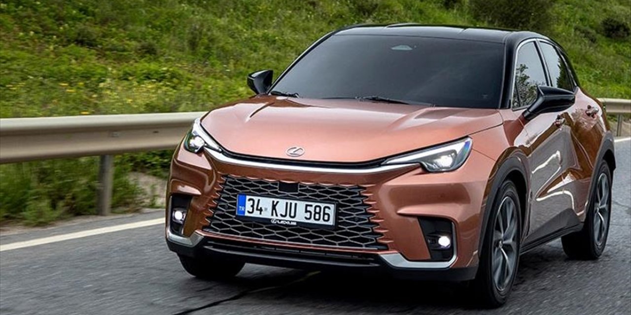 Lexus LBX, İkinci Kez "Yılın Küçük Suv"u Ödülünü Kazandı