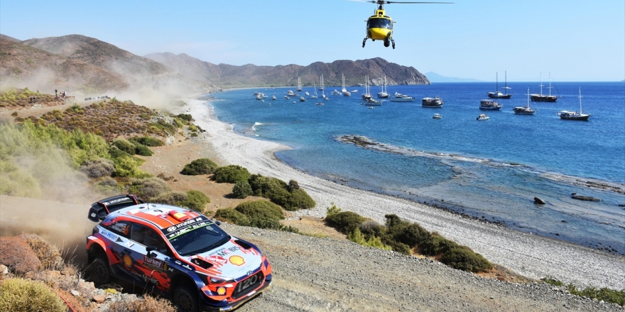 Türkiye Rallisi'nde 13 Etap Geçildi