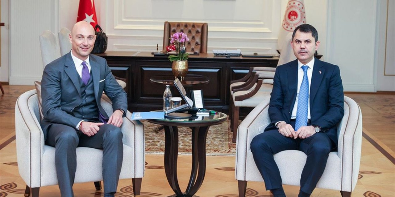 Bakan Kurum, UNICEF Türkiye Temsilcisi Paolo Marchi İle Bir Araya Geldi