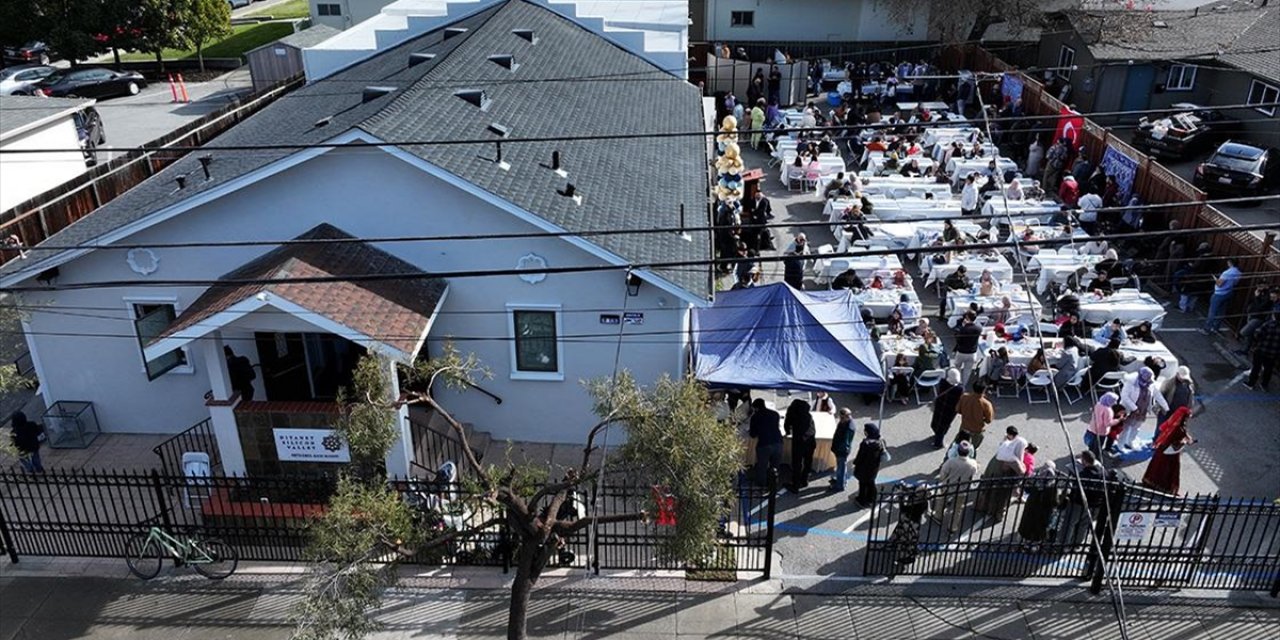 Abd'nin California Eyaletinde "Diyanet Ertuğrul Gazi Camisi" İbadete Açıldı