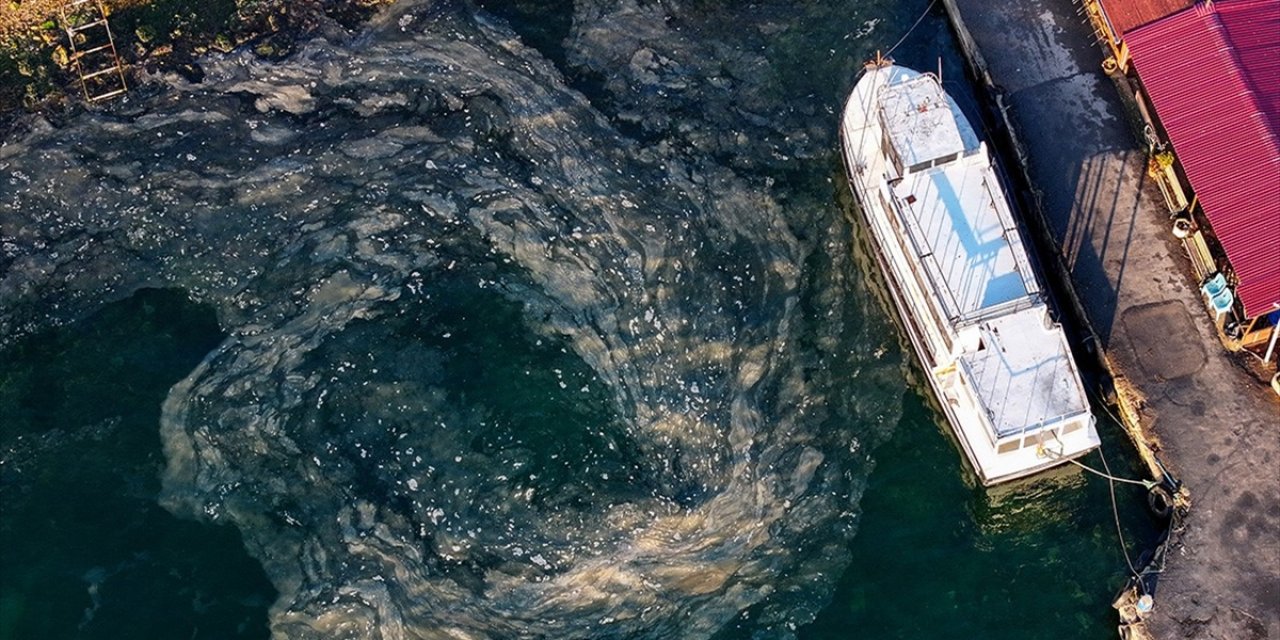 Uzmanlar, Kınalıada'daki Oluşumun Genç Evredeki Müsilaj Olduğunu Bildirdi