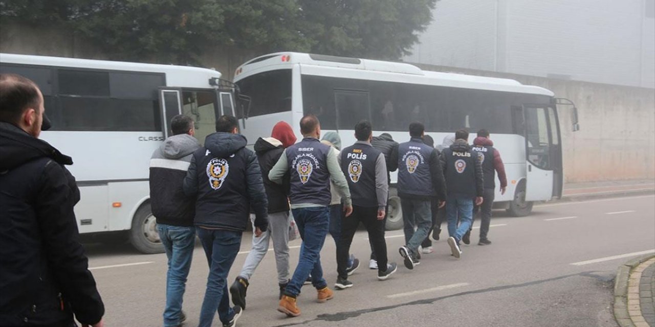 Kocaeli Merkezli Dolandırıcılık Operasyonunda 33 Şüpheli Tutuklandı