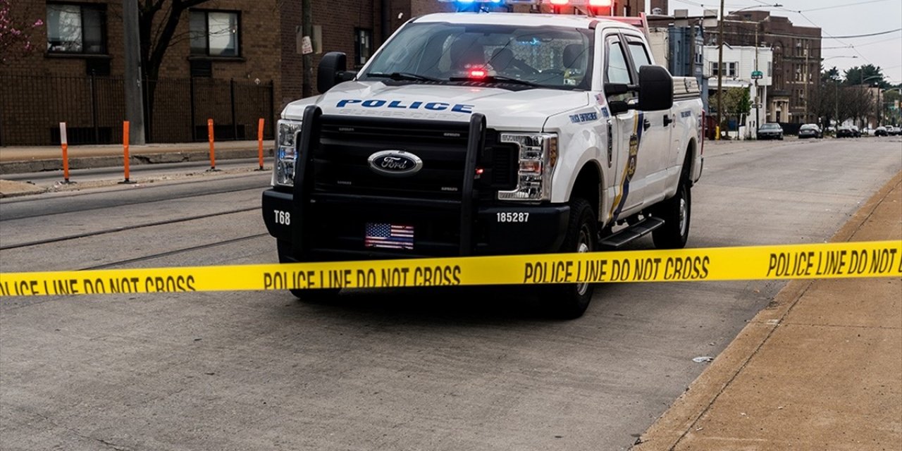 ABD'nin Indiana Eyaletinde Silahlı Saldırıda 2 Kişi Hayatını Kaybetti