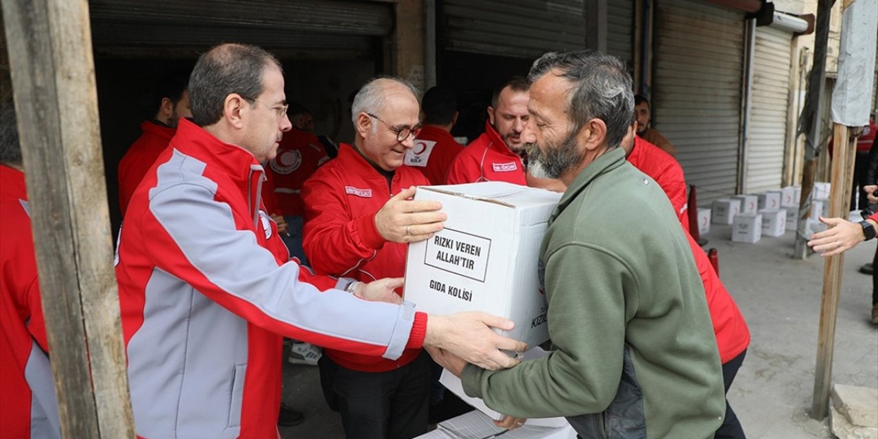 Türk Kızılay, Suriye'de "Sevgi Mağazası" Açtı