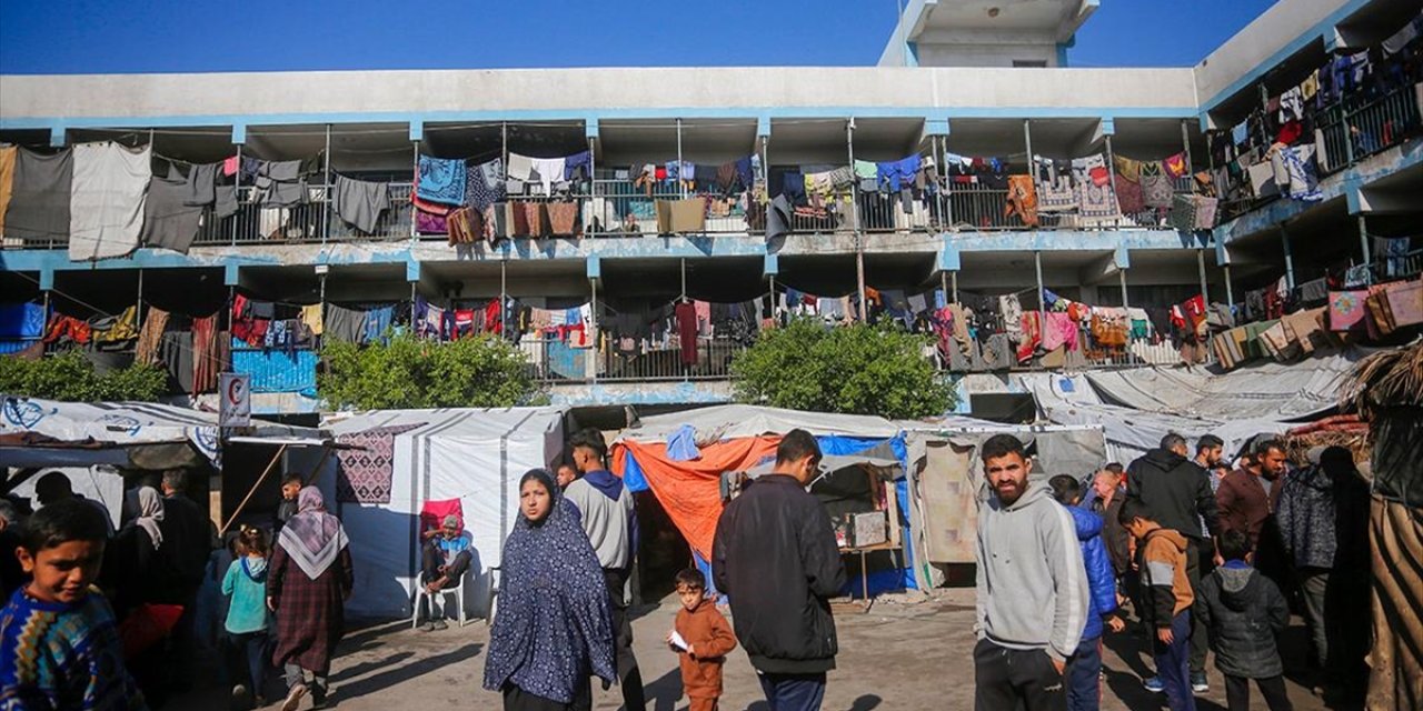 Unrwa'ya Yönelik Faaliyet Yasağı, Gazze'de İnsani Yardımları Tehdit Ediyor