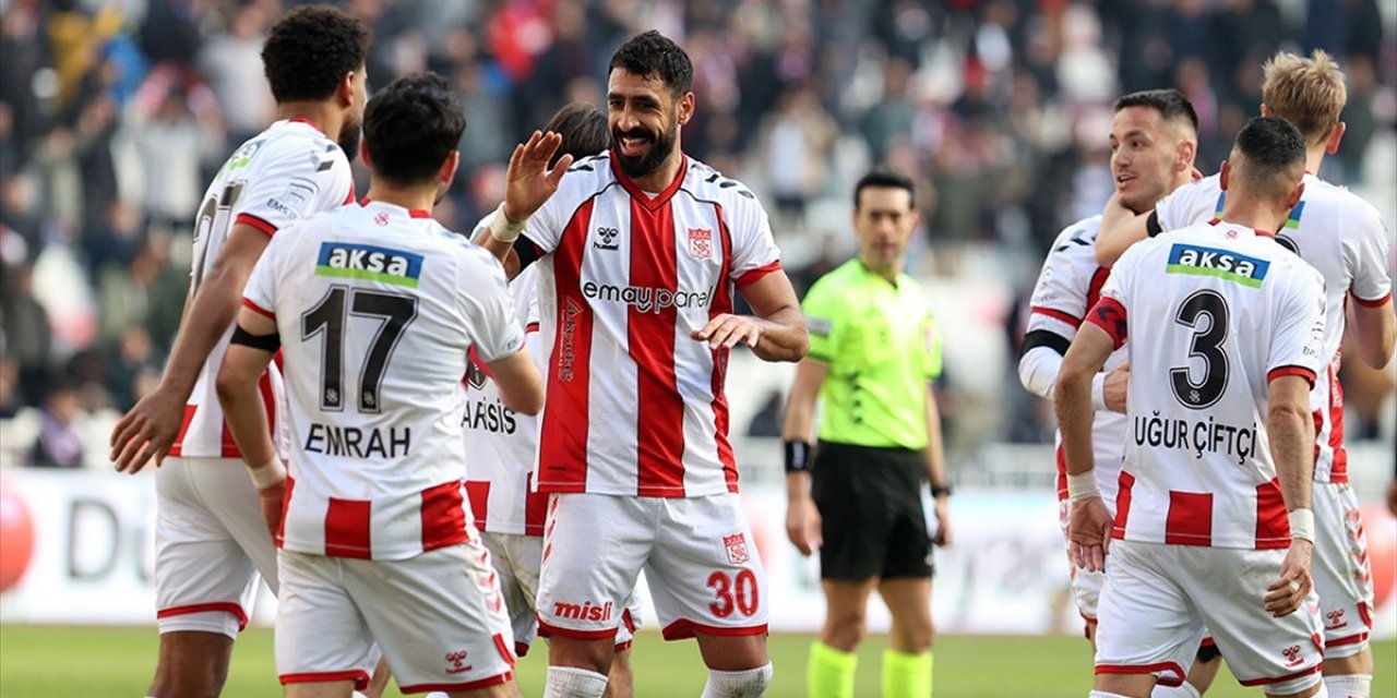 Sivasspor, Süper Lig'de Yarın Eyüpspor'a Konuk Olacak